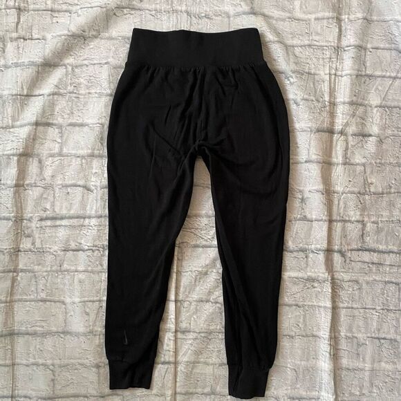Nike women S high waist pull on jogger pants w/drawstring & front pockets - Picture 8 of 10